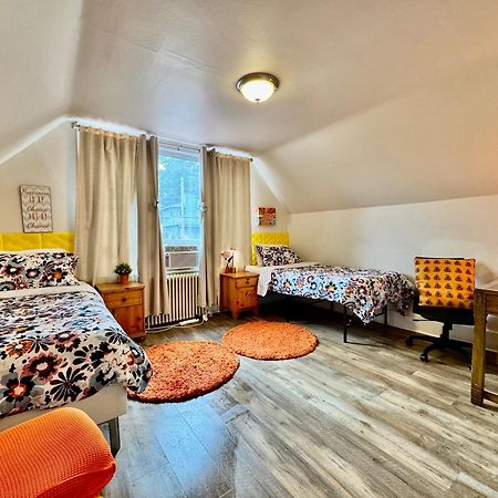 Private Room With Two Twin Beds Air Conditioning And Shared Bathrooms Located Near Seatac Airport And Downtown Сиэтл Экстерьер фото
