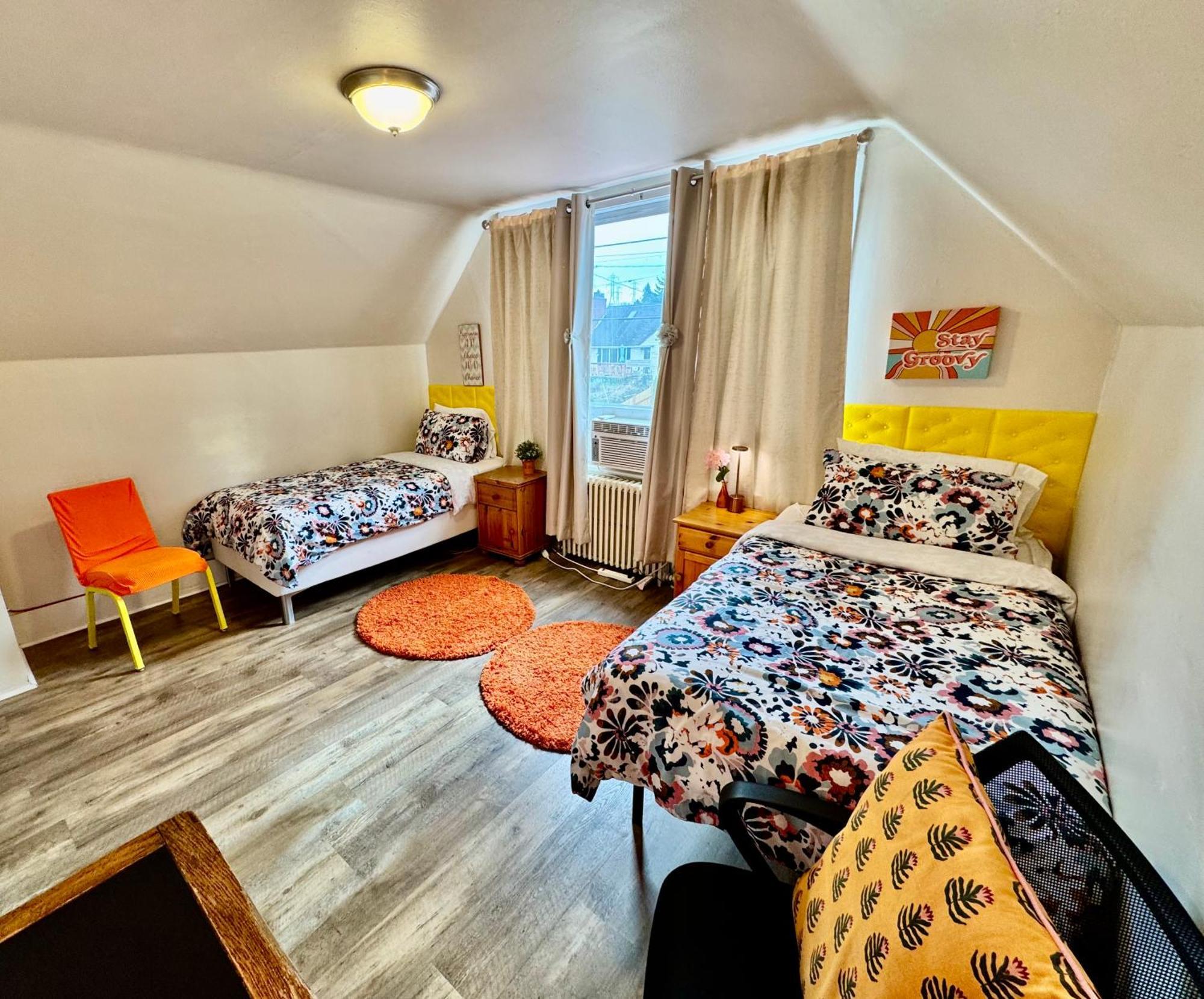 Private Room With Two Twin Beds Air Conditioning And Shared Bathrooms Located Near Seatac Airport And Downtown Сиэтл Экстерьер фото
